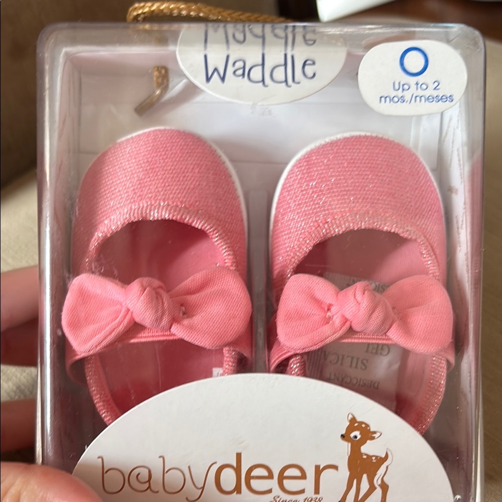 NIB Baby Deer Pink Sparkly Infant Tennis Shoes size 0